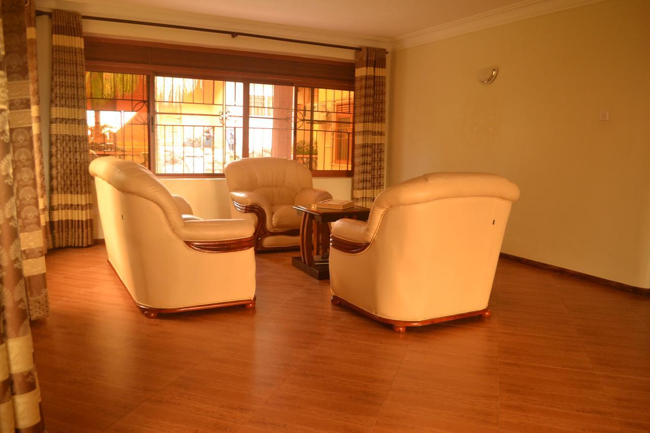 The Palms Beach Hotel And Restaurant Limited Entebbe Extérieur photo